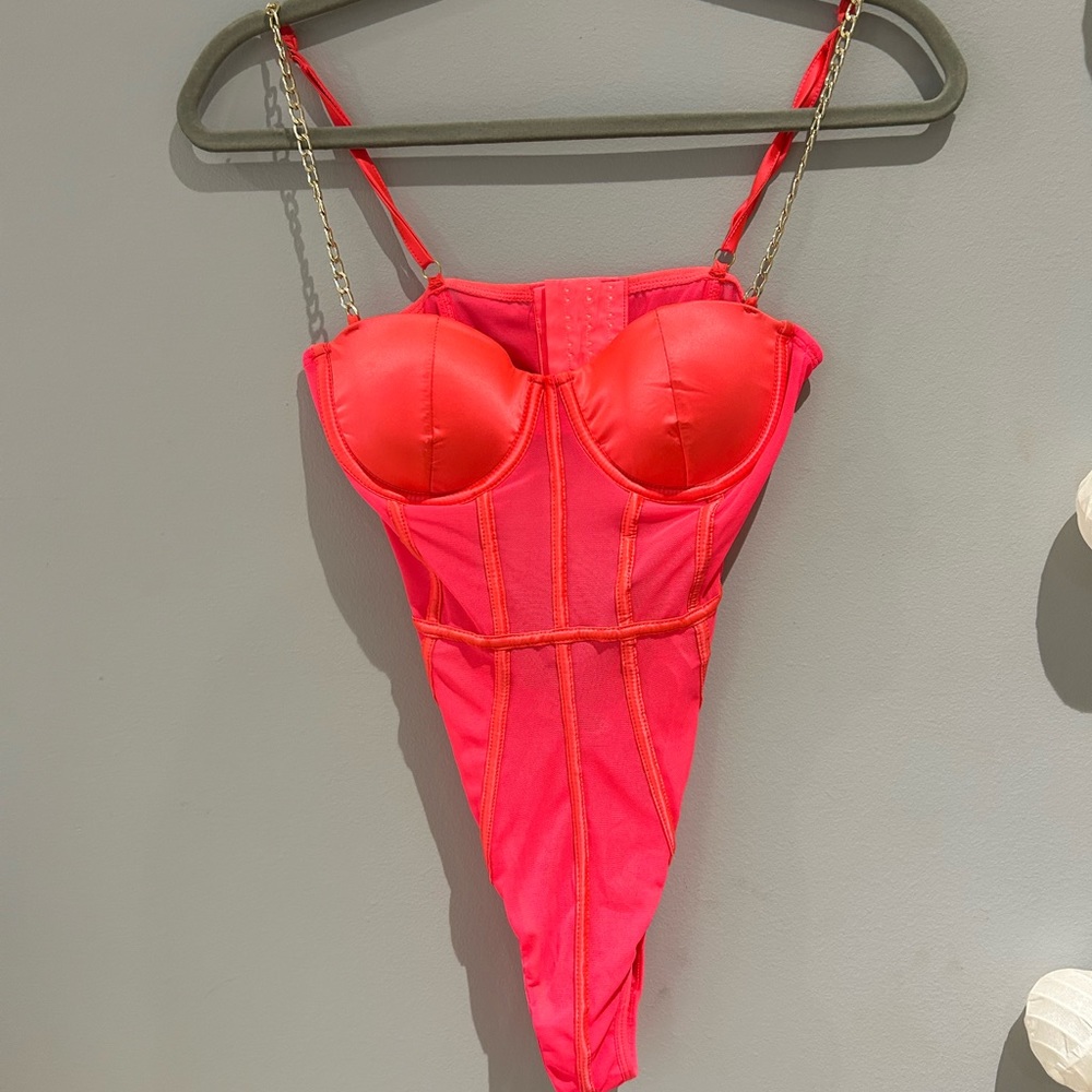 Bustier bodysuit